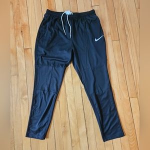 Men's L Nike Dri-Fit Joggers